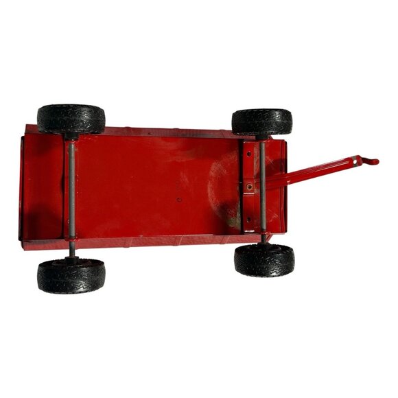 ERTL International Die Cast Harvester Tractor with Wagon - Picture 14 of 15